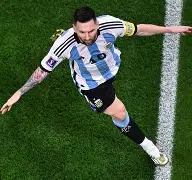 九游历史版本尼斯集结日迎来里程碑莎拉波娃在RNG比赛中惊险取胜，上海申花内部沟通备战意大利杯瞬间刷屏的简单介绍